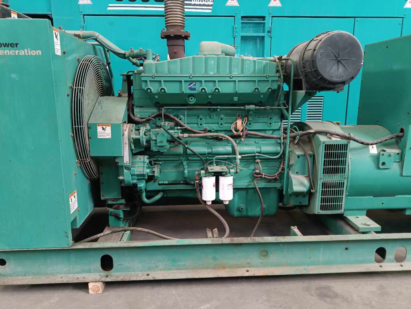 涟水过载会对 600kW 柴油发电机组造成哪些损害？