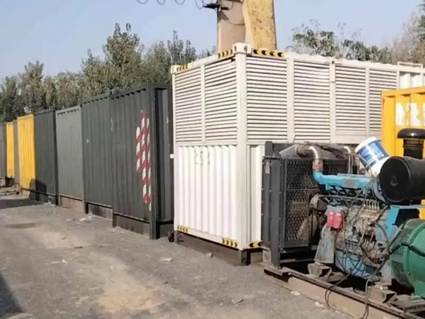 涟水200KW柴油发电机机组每小时油耗是多少?